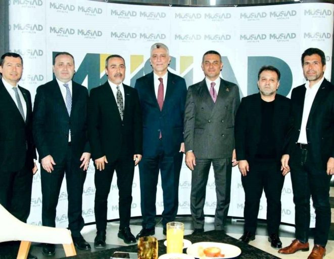 MÜSİAD Muğla heyeti Ticaret Bakanı Bolat'ın da katıldığı istişare toplantısına katıldı