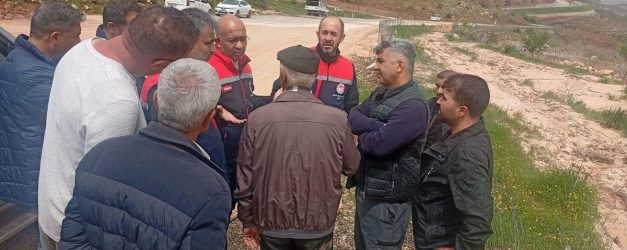 Siirt'te sağanak nedeniyle oluşan hasarın tespiti ve kapanan yolların açılması için çalışma yapıldı