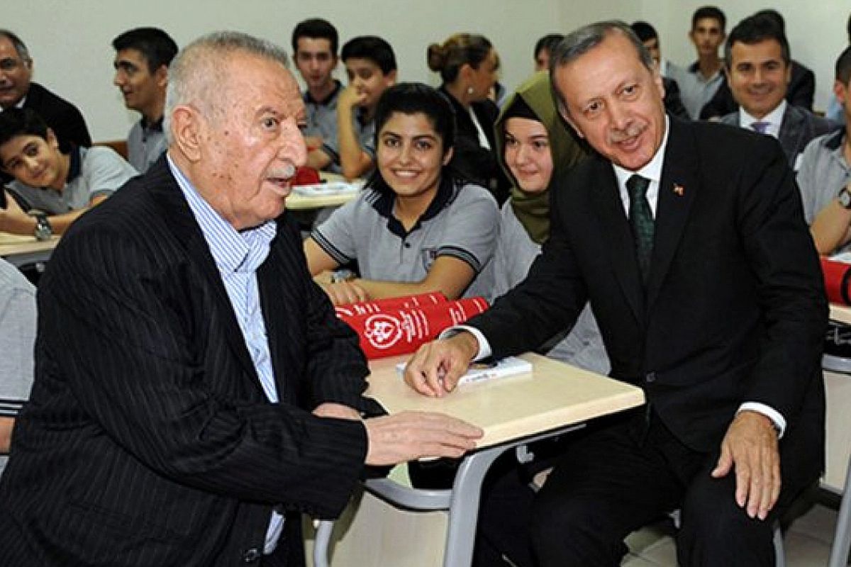 Türk sanayinin duayen ismi yaşamını yitirdi