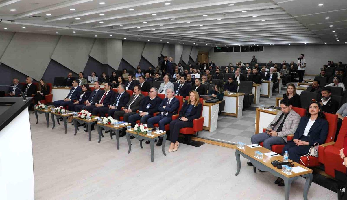 Van TSO'da "Dijital Dönüşüm Konferansı" düzenlendi