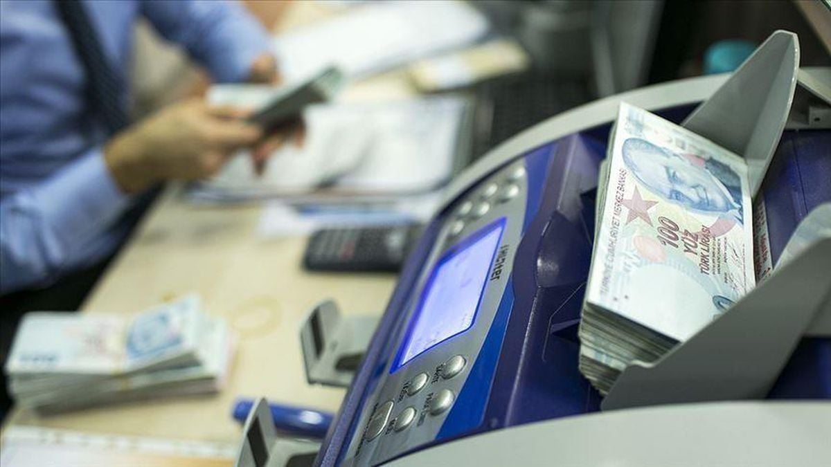 Arefe günü bankalar açık mı? 26 Mayıs Salı Arefe günü bankalar kaça kadar açık?