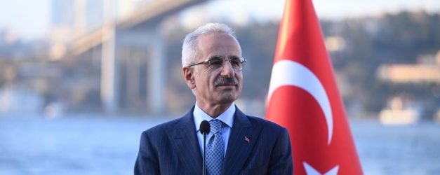 Bakan Uraloğlu: 4 ayda 15 bin 639 gemiye kılavuzluk hizmeti verildi