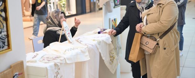 Esenyurt Belediyesi'nden Anneler Günü'ne özel sergi