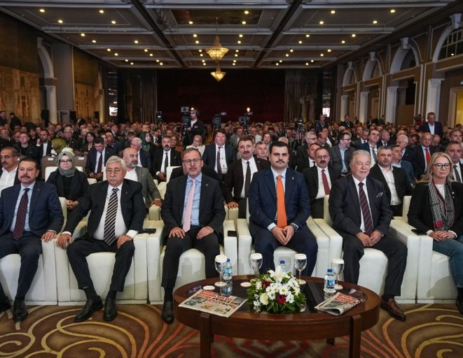 İzmir'de esnaf ve sanatkarlar sandığa gitti