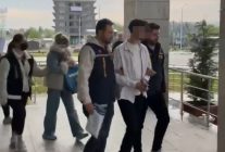 Kütahya'da kuyumcuyu düşük ayarlı altınla dolandıran 4 şüpheli yakalandı