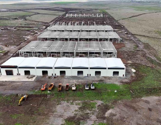 Orta Doğu'da çatışmaya rağmen ülkede 'Terörsüz Türkiye' süreci: Diyarbakırlı iş adamı kentinde milyarlık yatırımı sürdürüyor