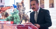 Bakan Bayraktar, enerjide dışa bağımlılığın azaltılması çalışmalarının hız kesmeden devam ettiğini bildirdi Açıklaması