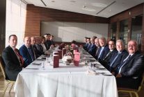 TBMM Başkanvekili Adan İzmir'de iş dünyası temsilcileriyle bir araya geldi