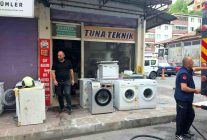 Tamircinin deposunda çıkan yangın korkuttu
