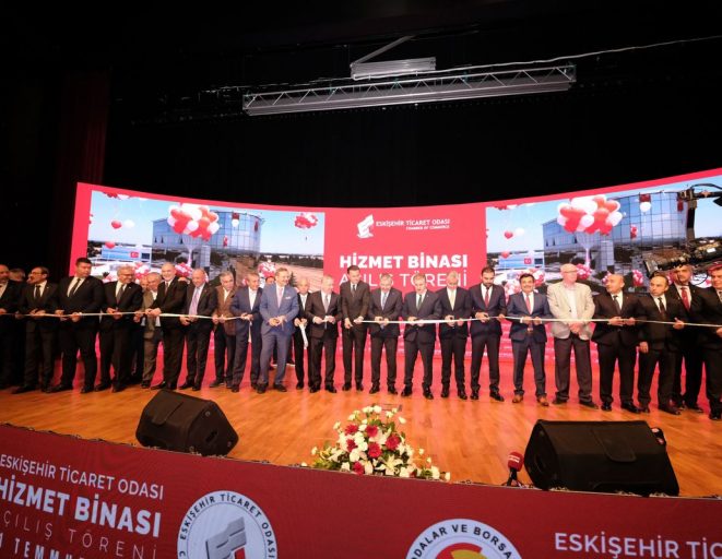 Bakan Yardımcısı Gürcan ve Hisarcıklıoğlu, ETO hizmet binasının açılışına katıldı