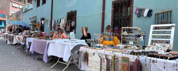 Kadın girişimciler geleneksel zanaatları modern tasarımlarla buluşturuyor