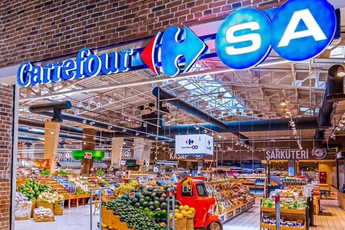 A101'in sahibi Aydın Grup, CarrefourSA'yı resmen satın aldı