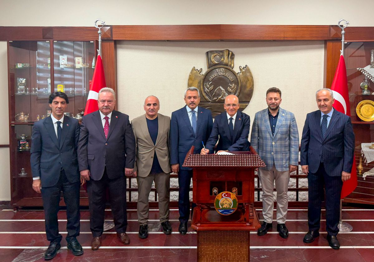 Bakan Şimşek Rize'de Temaslarda Bulundu