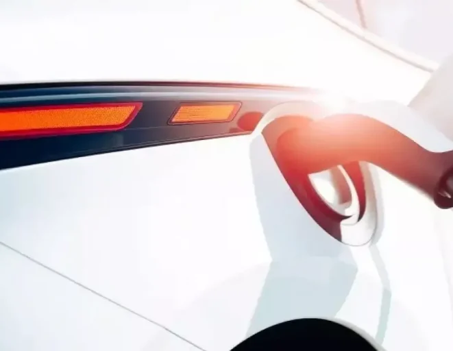 Elektrikli Otomobiller Ucuzluyor, Hibritler Pahalanıyor