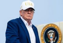 Trump'tan İran'a Yönelik Sert Ekonomik Tehdit: 'Can Simidi Sağlayan Her Ülke Ağır Sonuçlarla Karşılaşacak'