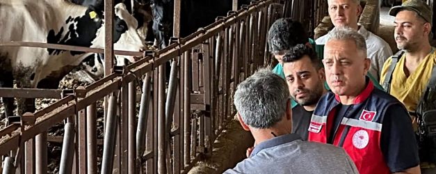 Hatay Altınözü'ndeki hayvancılık işletmesine Hastalıktan Ari İşletme Modeli anlatıldı