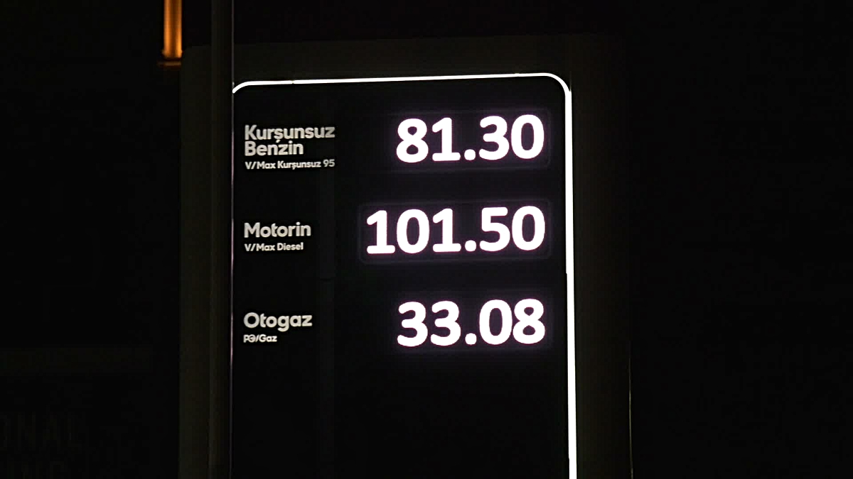 Motorin Ankara'da 101,50 liraya çıktı: Fiyatlar boş viteste, ücretlerde el freni çekilmiş gibi