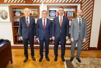 TEB, Hatipoğlu'na genç eczacı istihdamı ve eczane ekonomisi taleplerini iletti