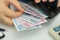 Akaryakıtta peş peşe indirim! Motorinde tabela yine değişiyor