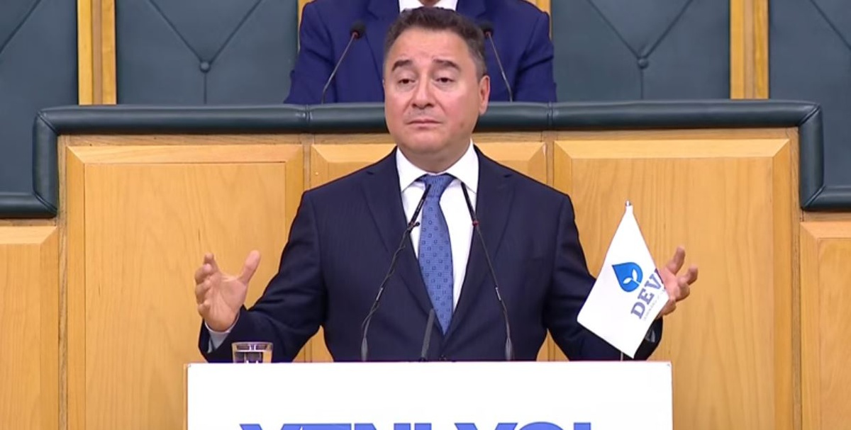 Ali Babacan, 2027 bütçesinde faize 3 trilyon 975 milyar lirayı eleştirdi