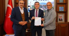 Bayburt'ta 4 köyün petrol potansiyeline ilişkin teknik rapor Vali Eldivan'a sunuldu