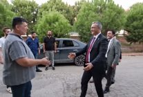 CHP'li Sarı, Osmaniye'de fıstık üreticilerine desteklerin yetersizliğini söyledi