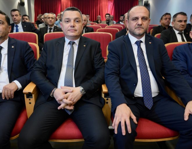 İshak Şengüloğlu, Düzce Ticaret ve Sanayi Odası başkanlığına 29 oyla seçildi