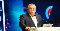 TES-İŞ'in 13. Olağan Genel Kurulu'nda İrfan Kabaloğlu yeniden başkan seçildi